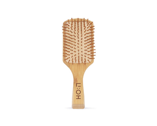 The Brush Luxury – Børsten håret ditt fortjener 🖤 Handle en av våre pakker i dag og få en bambusbørste – helt gratis! 🎁